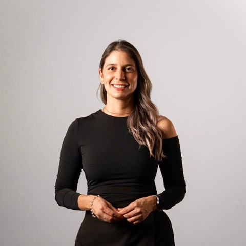 Eli Zuluaga, tu anfitriona en español en Baumann Property