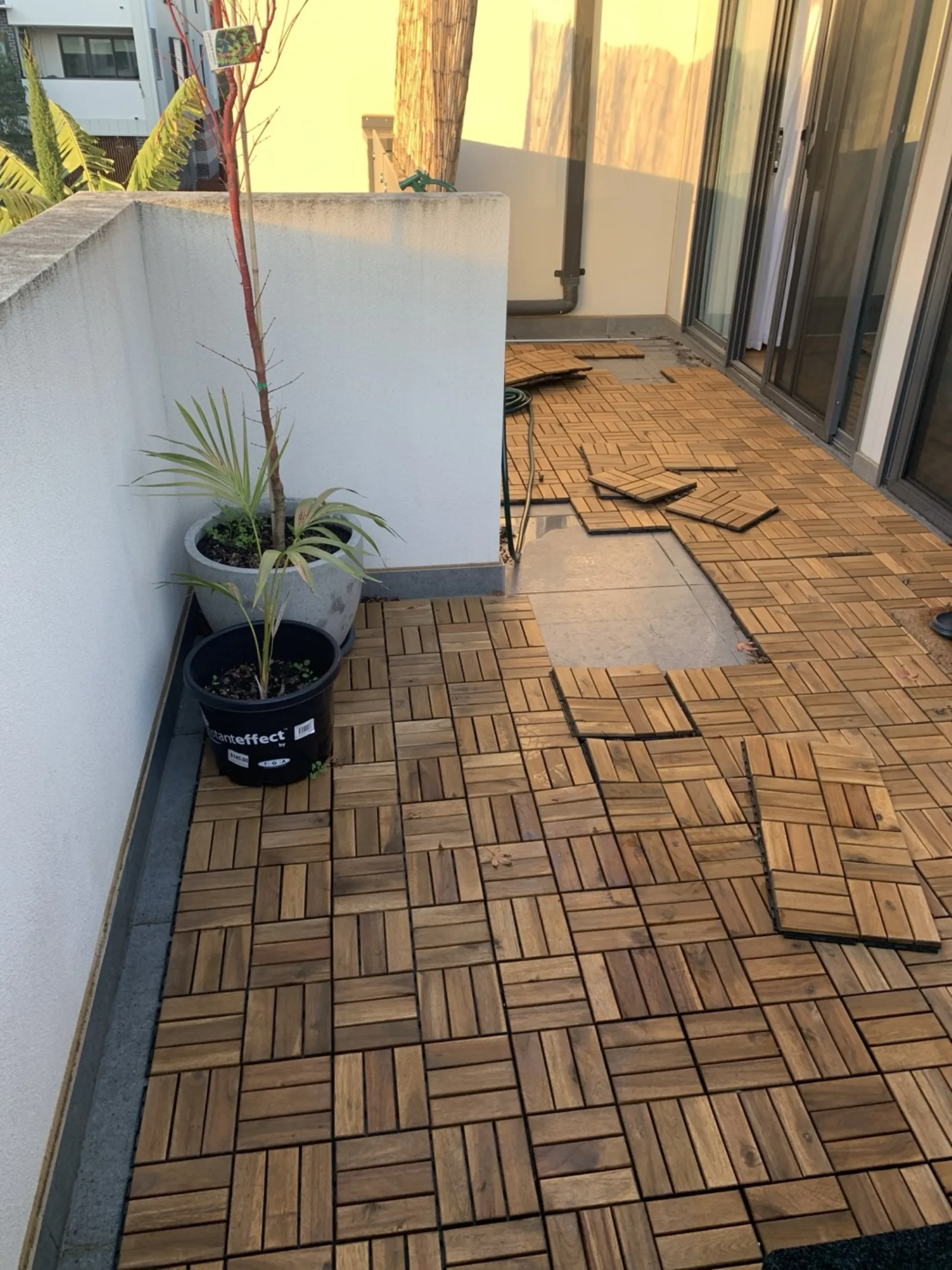 Balcony deck tiles by JT Handyman in Reservoir