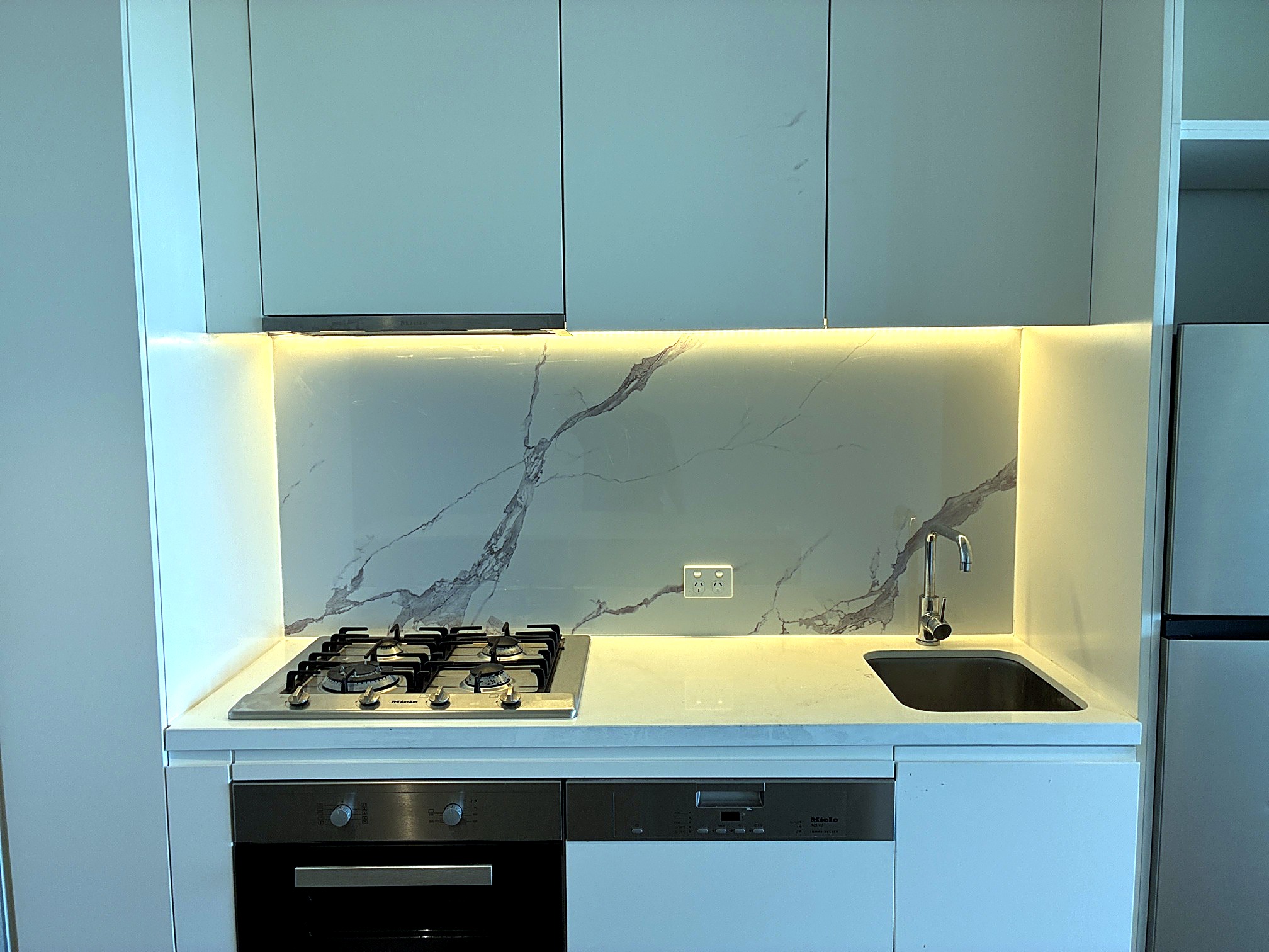 Kitchen splashback renovation by JT Handyman in Doncaster